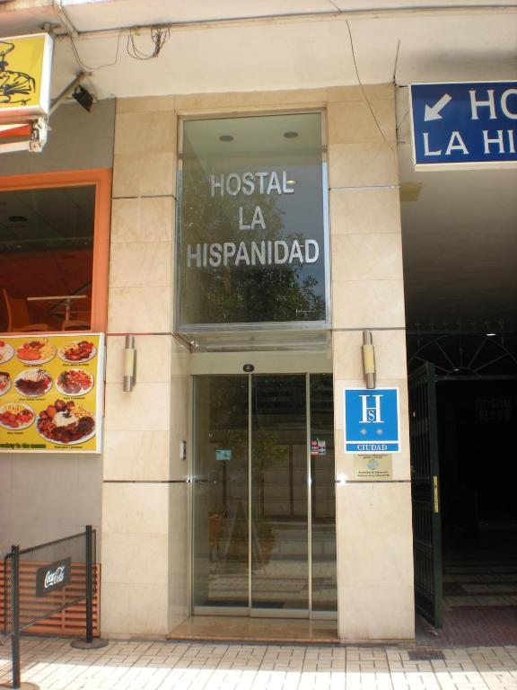 Hostal La Hispanidad มาลากา ภายนอก รูปภาพ